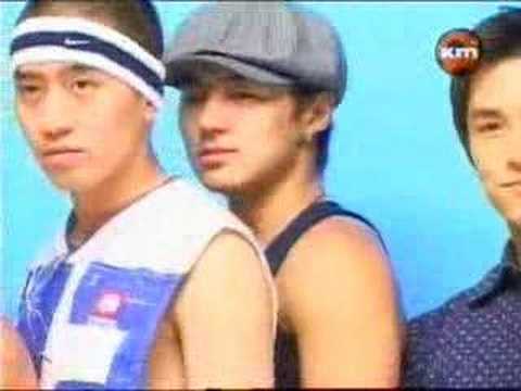 Shinhwa - Jun Jin & Eric kiss