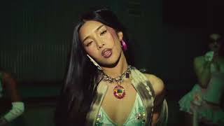 PINKY UP jetzt Video ansehen