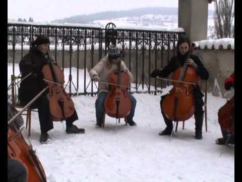 Greensleeves by Cello ensemble from Český Krumlov
