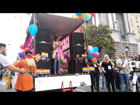 Parada e Krenarisë nëpër rrugët e Beogradit