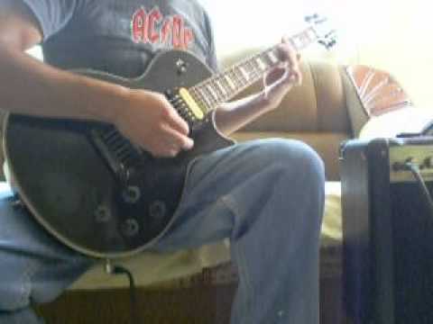 Vendo la guitarra de mi primo. vara vara... $6000 a tratar.