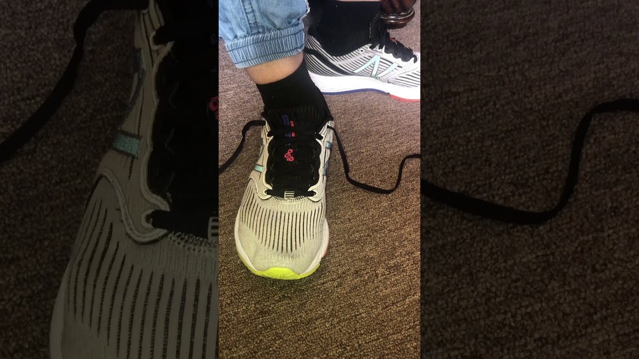 Watch Como asegurar el talón (Heel Lock) en la zapatilla (Tenis) de correr Now Como asegurar el talón (Heel Lock) en la zapatilla (Tenis) de correr