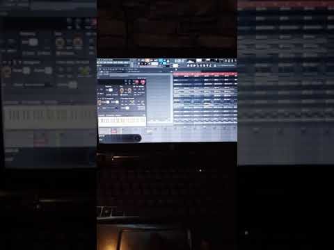 Clean percussions, drums and conga (808)