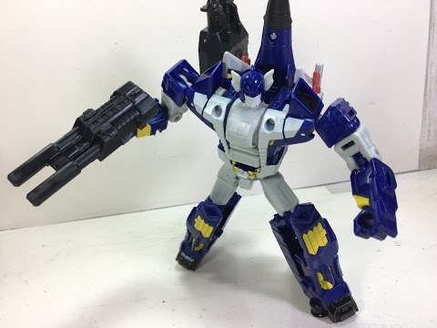 Transformers Combiner Wars Fellbat Review