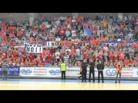 Atmosfera la meciul 3 al finalei CSM Oradea - CSU Asesoft Ploieşti