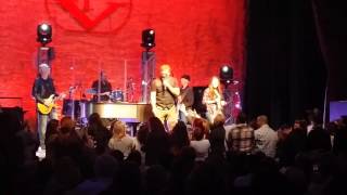 Phil Vassar and Jessica Lynn - I&#39;m Alright - Ridgefield Playhouse