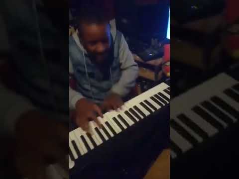 Throwback video of Kabza De Small in his element 🎹 #amapiano