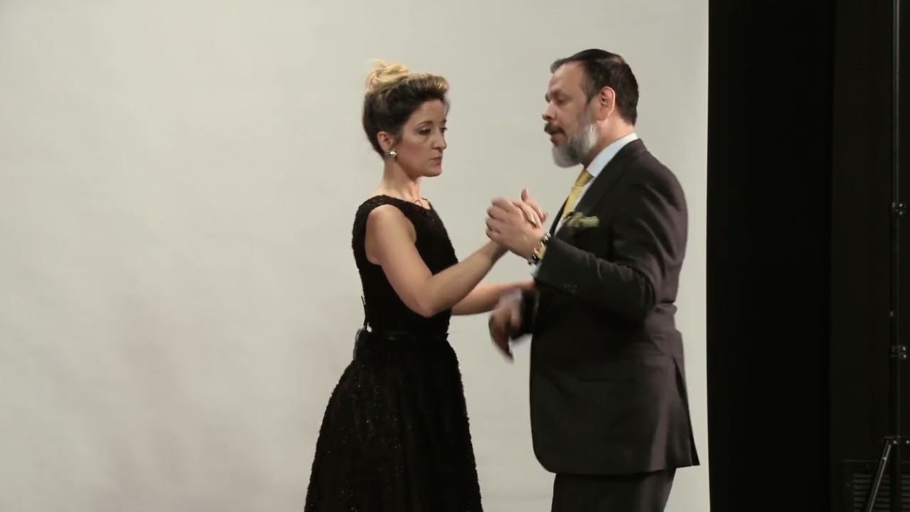 Excerpt from Lesson “Figure with Giro de Tres or Half Giro” with Josefina Bermudez & Fabian Peralta