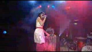 The Grates - 19-20-20 on Rove Live