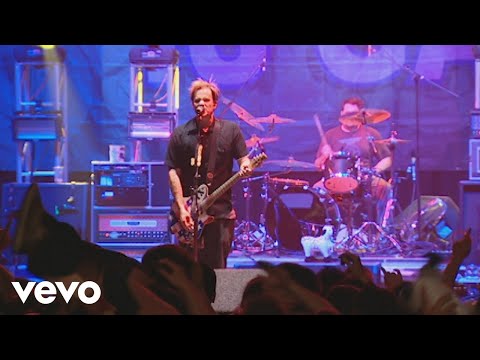 Bowling For Soup - 1985 (Live and Very Attractive, Manchester, UK, 2007)