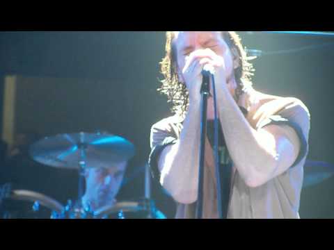 Pearl Jam - Push Me, Pull Me - 10.28.09 Philadelphia, PA