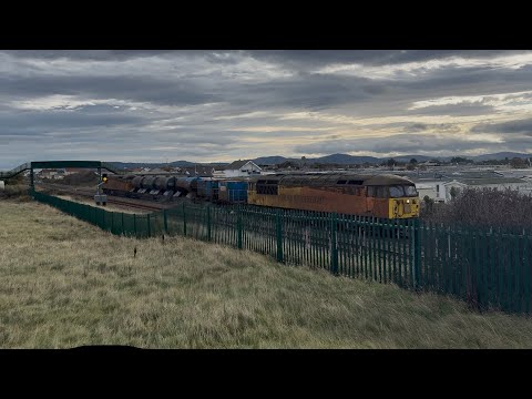 Class 56094/56090 with tone passing Towyn 07/10/2025
