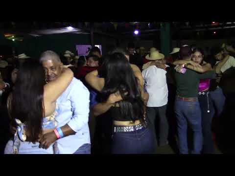 HIDADY SAAVEDRA-JARDIN EL AMIGO-BORO DE LA MESA-FIESTA DEL POPULAR CAMERRIN