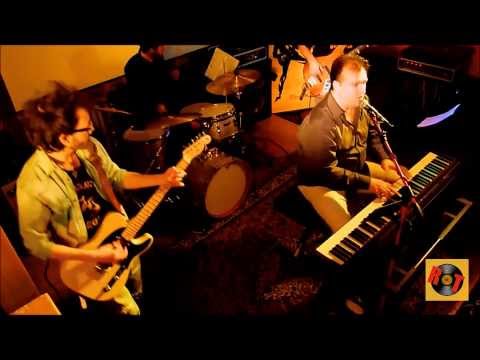 ROLL ON TIME - Johnny B.Goode live@Music Bar Ninfea