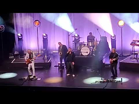 Wet wet wet Southend cliffs pavilion live video 25th October 2025.