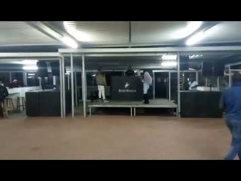 No feedback live performance