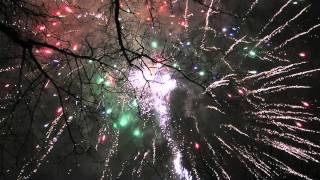 preview picture of video 'The Bulldog Amsterdam Fireworks Happy 2012!'
