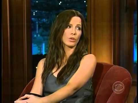 Kate Beckinsale wears no Underwear for Craig - Flirting