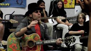 Big Kenny Rocks Out at Elementary School