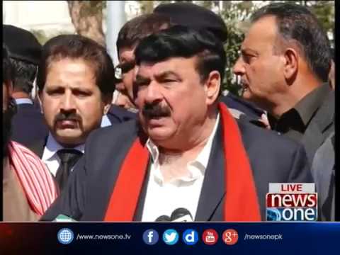 Panama Case: Sheikh Rasheed talks to media outside of SC