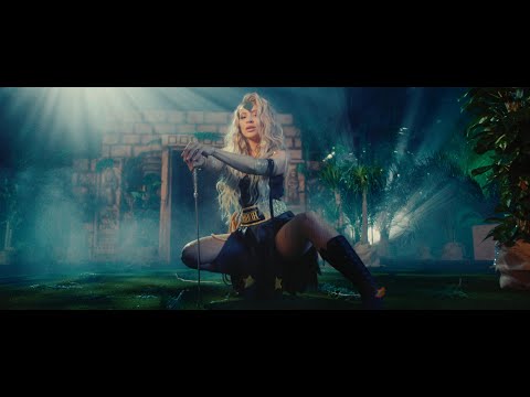 Dominika Mirgová - WONDER WOMAN (prod. dvatritridva)