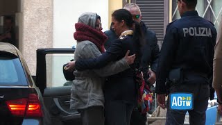 Download lagu Ritrovato a Milano Diego B., era scomparso da nove giorni: l'arrivo della madre in questura mp3