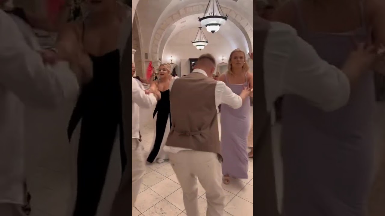 Ingresso degli Sposi in Sala