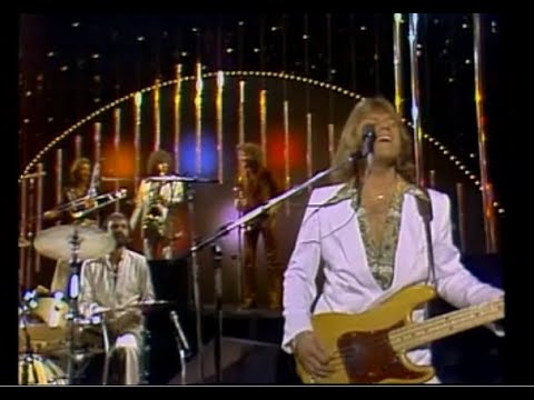 Videoclip de Alive Again — Chicago