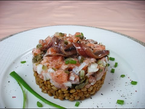 Tartar de salmón con lentejas