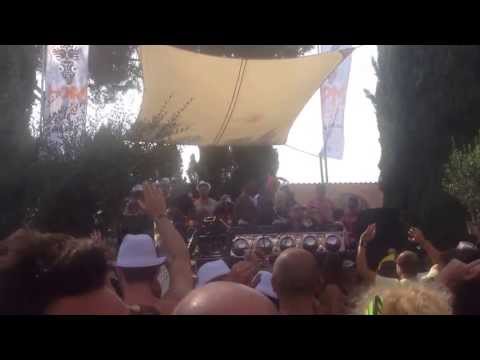 IPM Rome Pool Party 2013  Neil Pierce plays From Now On (Dj Spen & N'Dinga Gaba remix)
