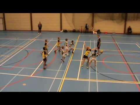 TRIADE D1  vs  DIE HAGHE D1