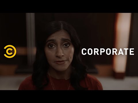 禿頭男會用梳子做什麼？- 企業 (What Would a Bald Man Do with a Comb? - Corporate)