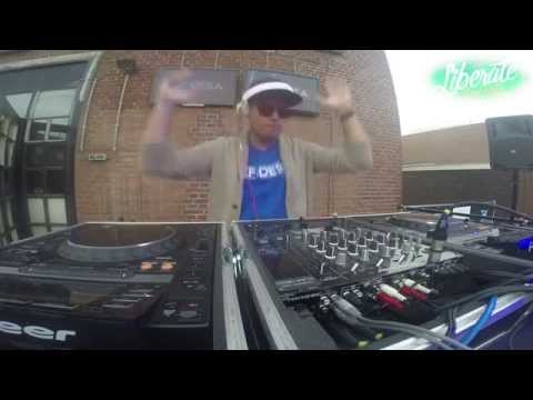 Jef Desa @ Liberate Poolparty 11 / 07
