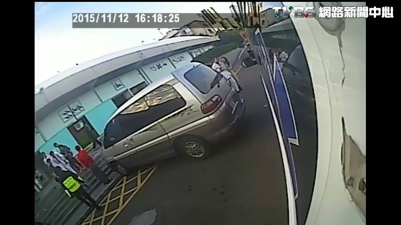 救護車來回柔道賽!3選手接連摔傷、骨折