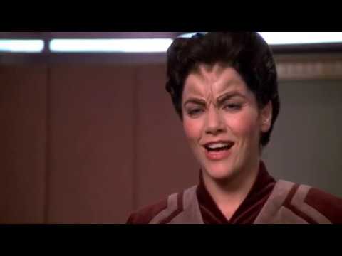 did Starfleet Ban the Use of Repair Droids after Star Trek Discovery until the time of TNG ?