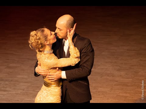 VIOLETAS - Alberto Castillo - Mariano y Cosima