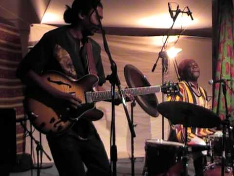 SAWADU Live 2011 Rapela Brice Wassy & Moses Molelekwa