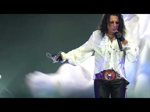 Alice Cooper Live 2025 🡆 Dirty Diamonds 🡄 Oct 26 ⬘ The Woodlands, Texas