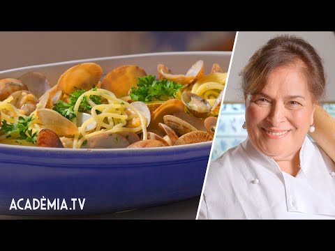 Spaghetti alle vongole: la cucina napoletana di Carmela Abbate