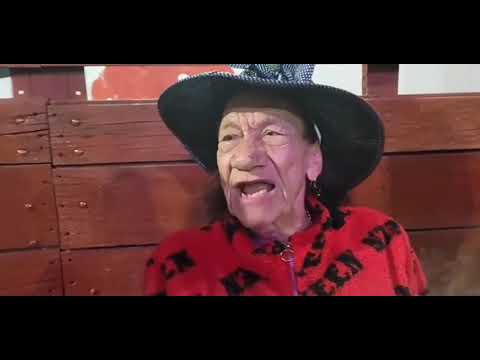 La Gilbertona saludando a los de Ayutla, Jalisco...