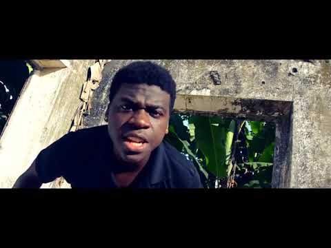 AG Flyzer - Fantasiado de Santo (AK40 Official Video)