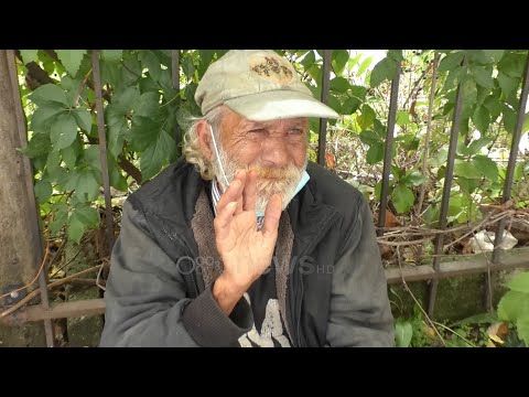 Lypësi 75 vjeçar në rrugët e Gjirokastrës me lot në sy i bën thirrje bashkisë: Më dërgoni në azil