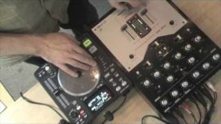 Video thumbnail for Scratch Demo of Denon's DN-S1200 media player by Skratchworx