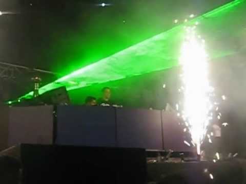 Dj Ortzy B2B Jhonny House In Warm up Tiesto's Club Life Bogota Oct 2011