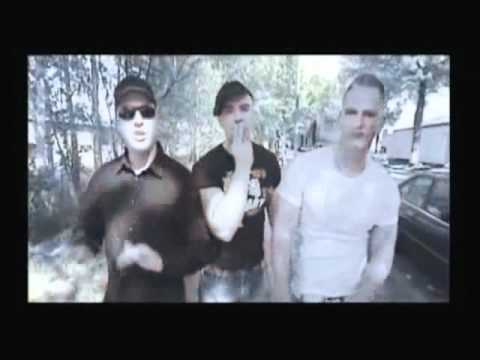 Basstard feat. Frauenarzt- Wir Gehen Weiter (Prod. by DJ Korx) [Berlin Crime Video]