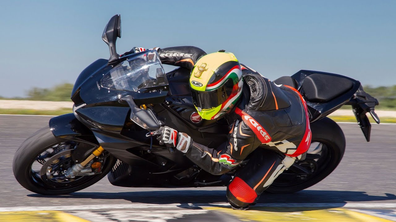 Honda CBR1000RR-R Fireblade SP - Pannónia-ring onboard
