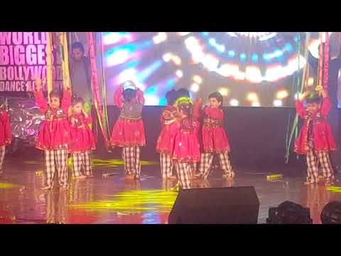 Hitakshi Bhatia Shiamak dance