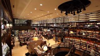 preview picture of video 'Eslite Bookstore in ChungYo Dept. Store Taichung, Taiwan 3 of 3'