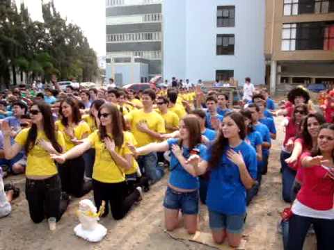 Parte do Juramento dos Calouros no XI Trote Integrado do CTC