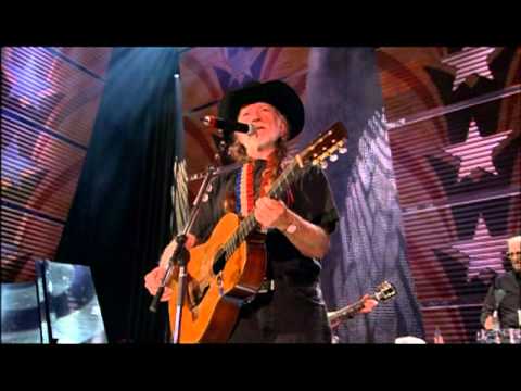Willie Nelson - Good Hearted Woman (Live at Farm Aid 2003)